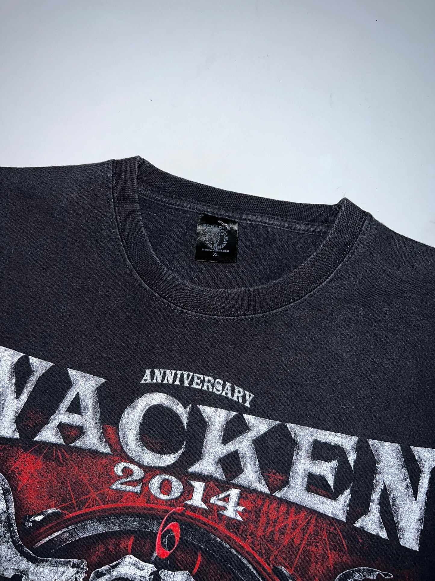 !                           Vintage Wacken 2014 Band Authentic Tee Size - (XL)