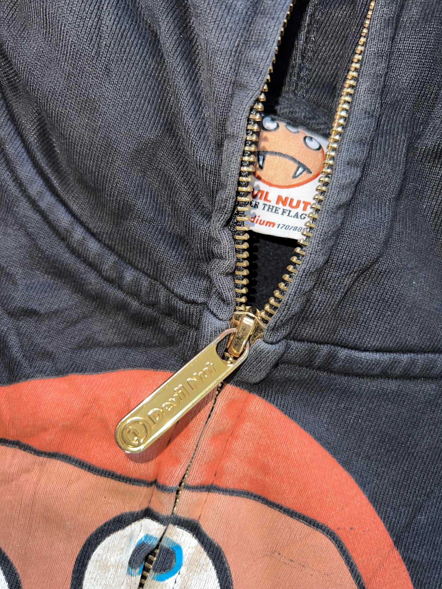 !                                                                                                                                                                                                                 Devil Nut Original Authentic Product (M)