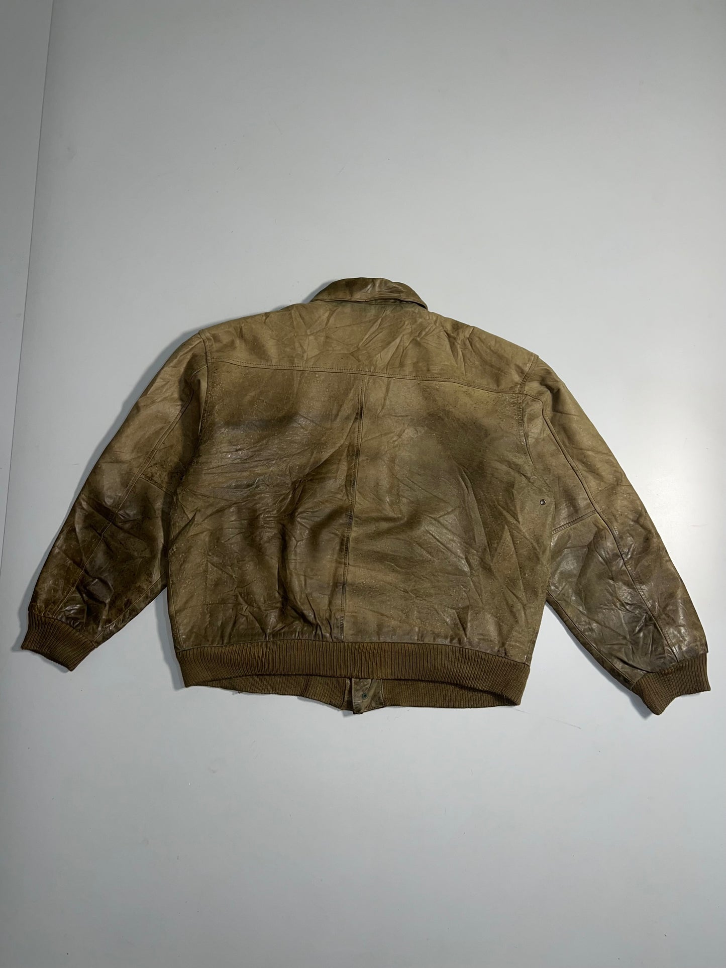 !                                                                              Super Premium Original Leather (XL)