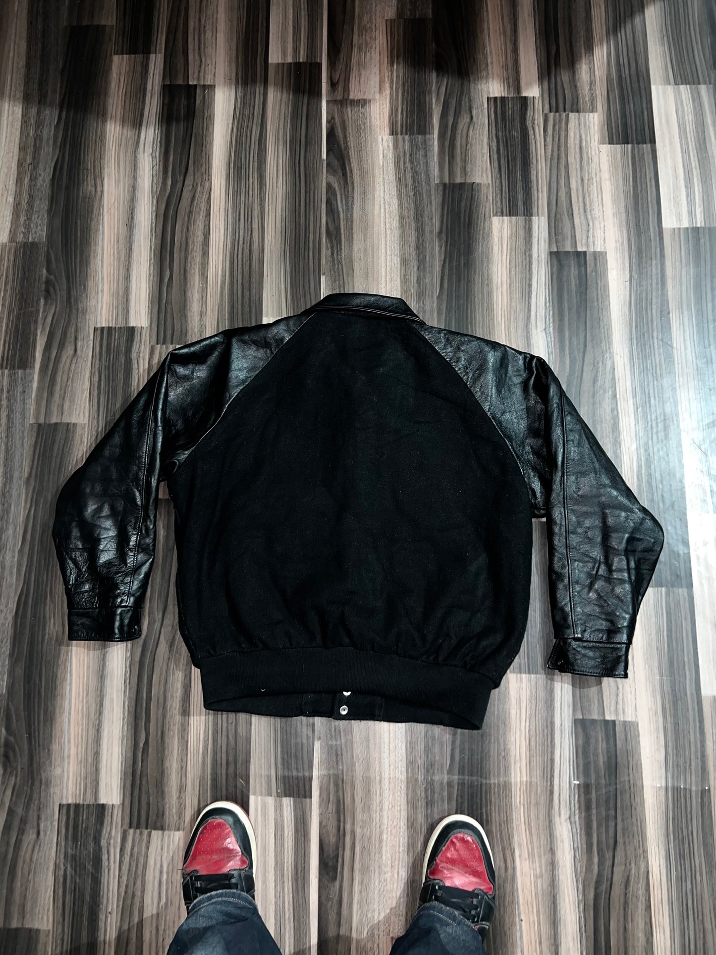 APremium Leather Jacket (M/L)