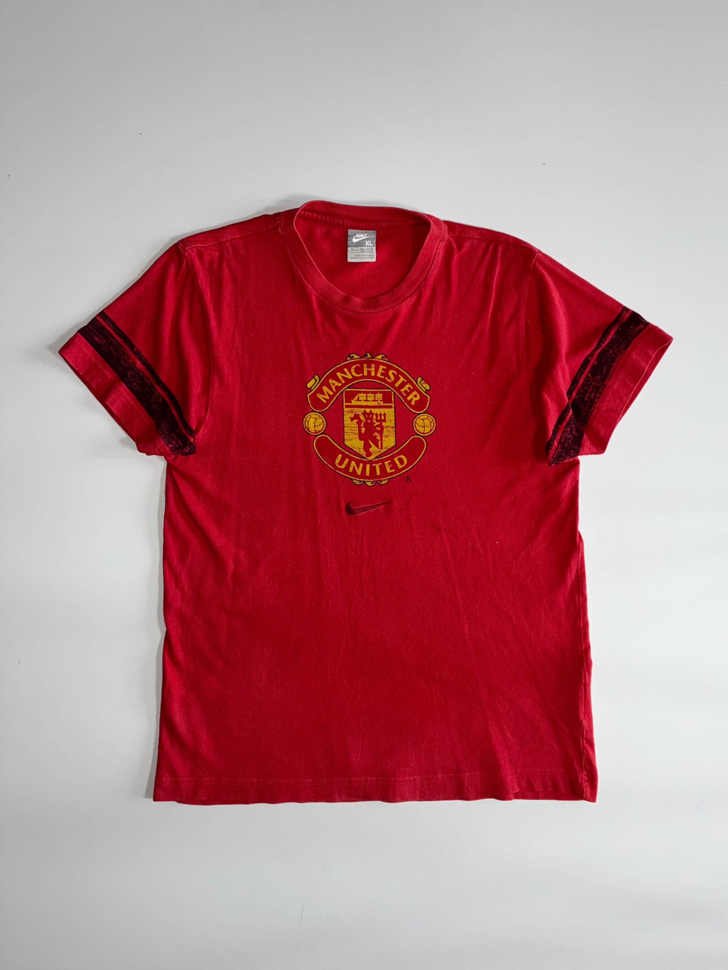 Nike | Manchester United Red Crest Tee (M) – Drip Drop Attire
