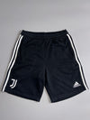 Juventus Adidas Training Shorts (L:19 W:28 )