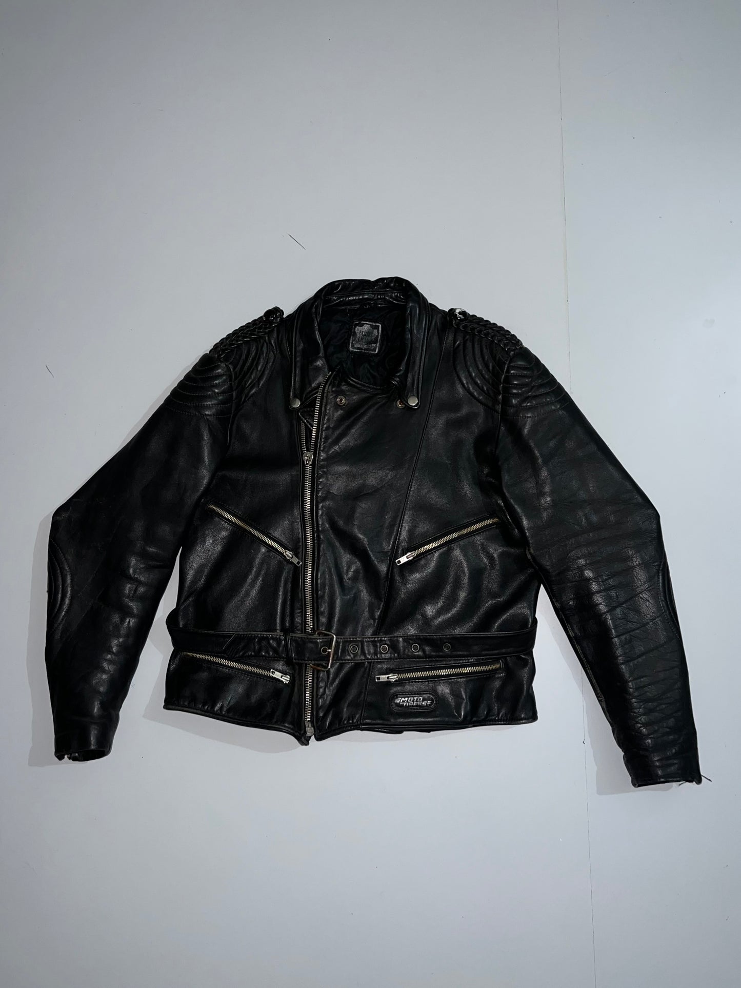 ZSuper   RARE  ORIGINAL leather (Ultra Premium)  (M/L)