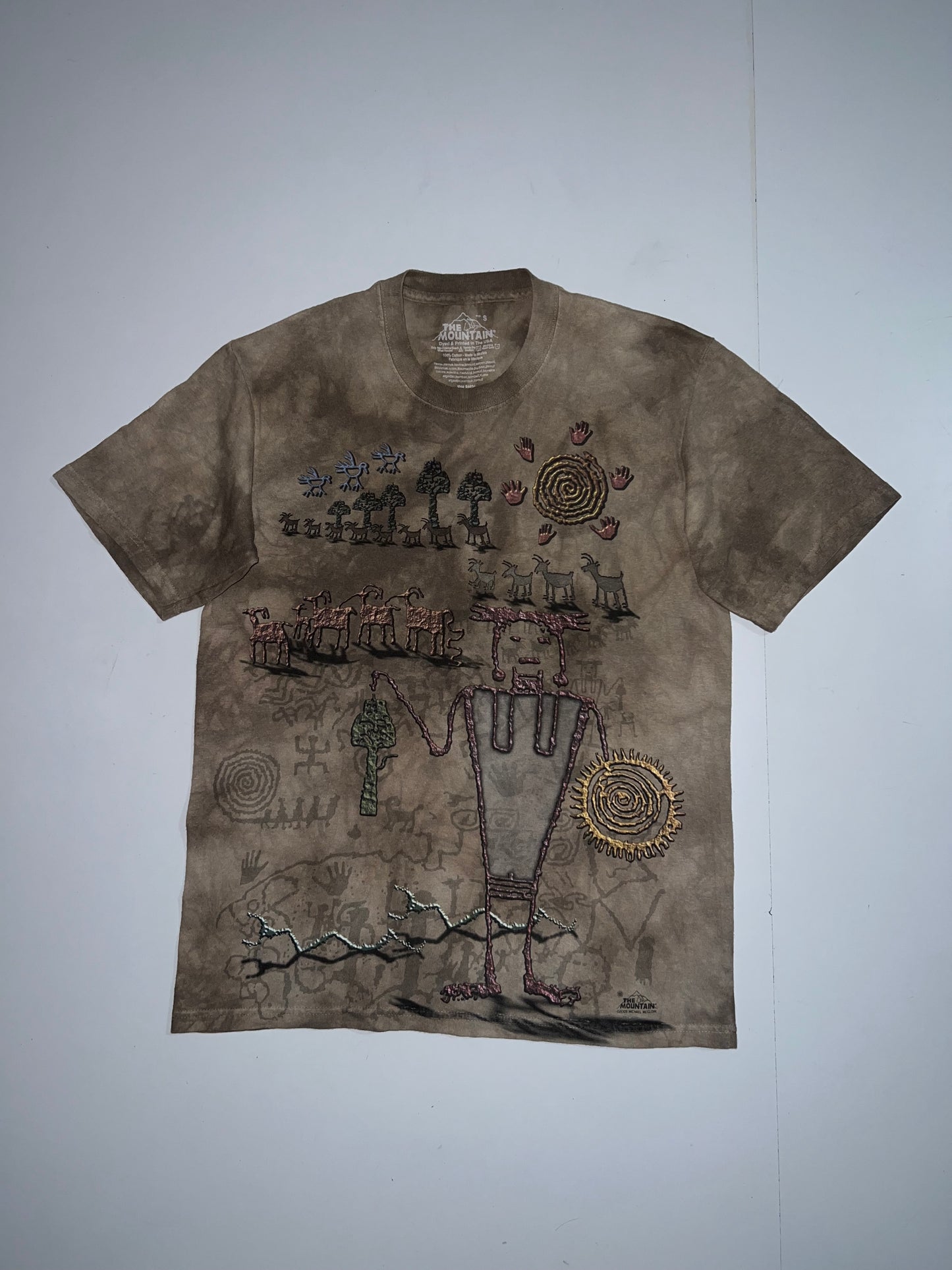 !                                       The Mountain (RARE) Tee (M)