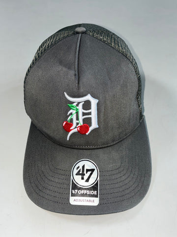 47 Offside Detroit Tigers Old English D Cherry Trucker Cap – Charcoal Mesh, Red Undervisor (Adjustable)