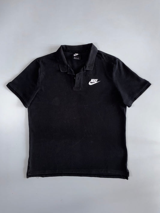 Nike Sportswear | Futura Logo Piqué Polo | Washed Black (2XL)