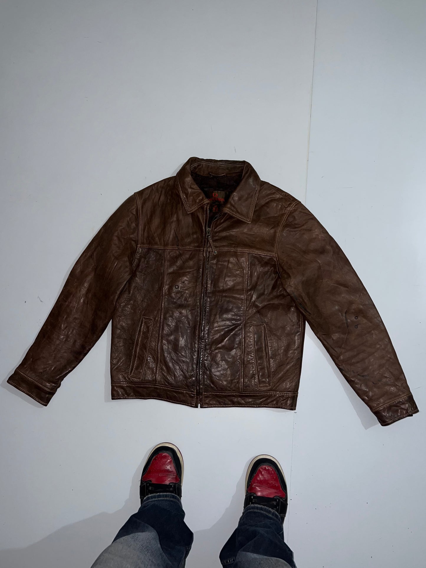 !Danier Original Leather Jacket (M)