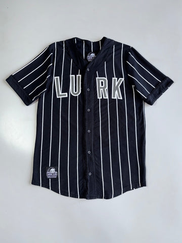 Vintage Lurking Class Premium Tee (M)