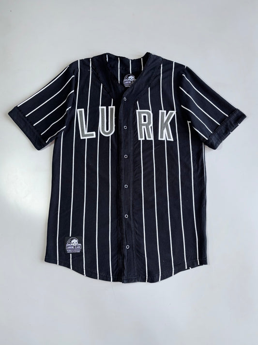Vintage Lurking Class Premium Tee (M)