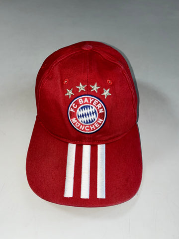 Adidas FC Bayern München Red Cap – 4 Star Crest & 3 Stripes (Adjustable )