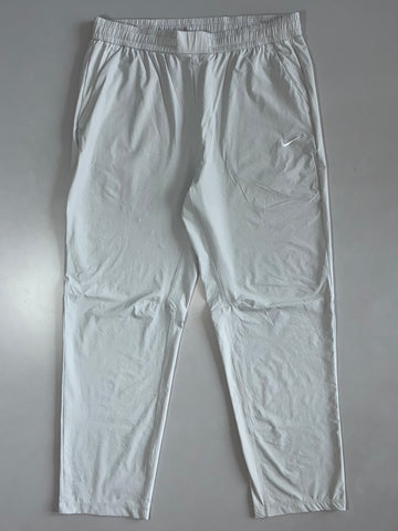 Nike Light Grey Tapered Training Pants (W:32|L:40)