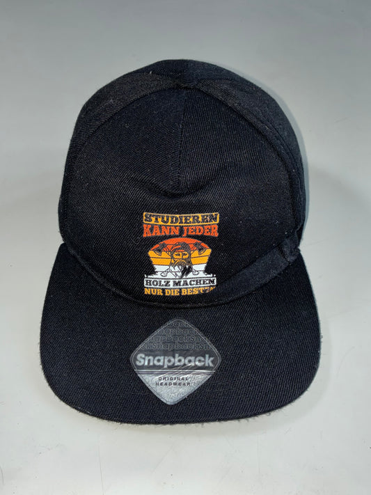 The black snapback with "Studieren Kann Jeder" (Adjustable)