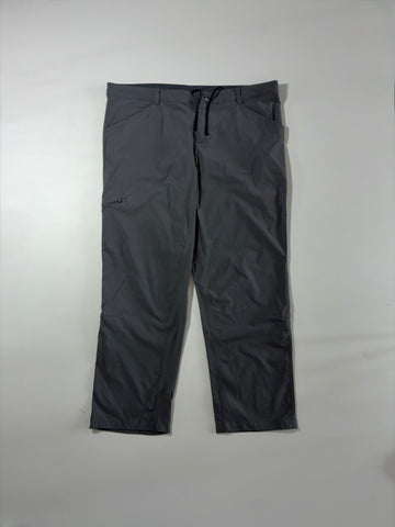 Patagonia Grey Nylon Hiking Pants  (W:43) (L:41)