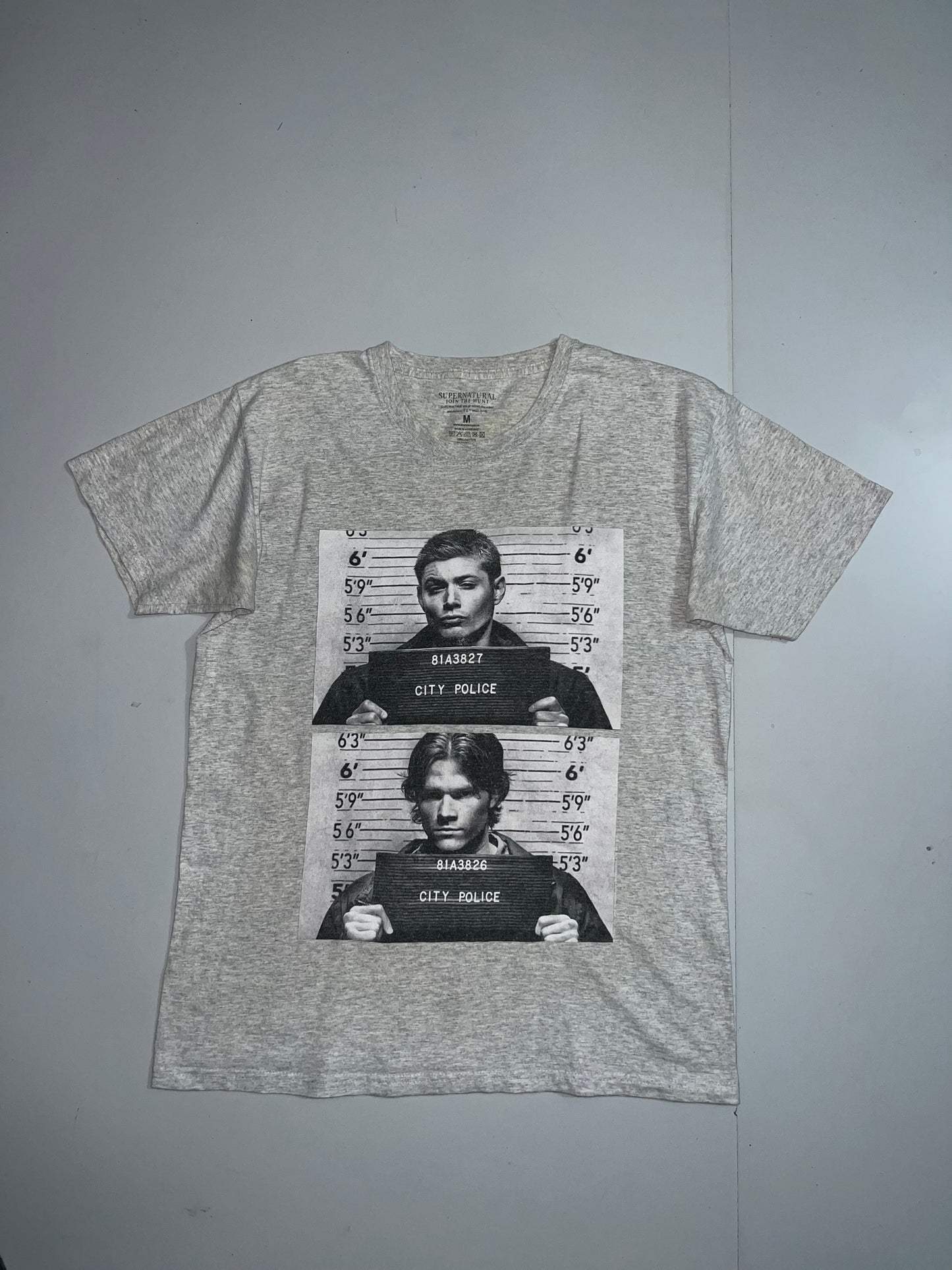 !                                                                    Premium Vintage tee (M/L)