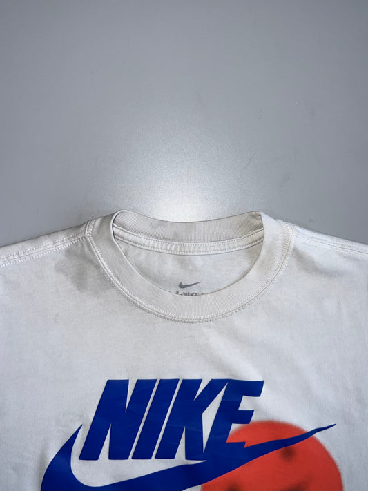 Nike World Tour Graphic T-Shirt (M)