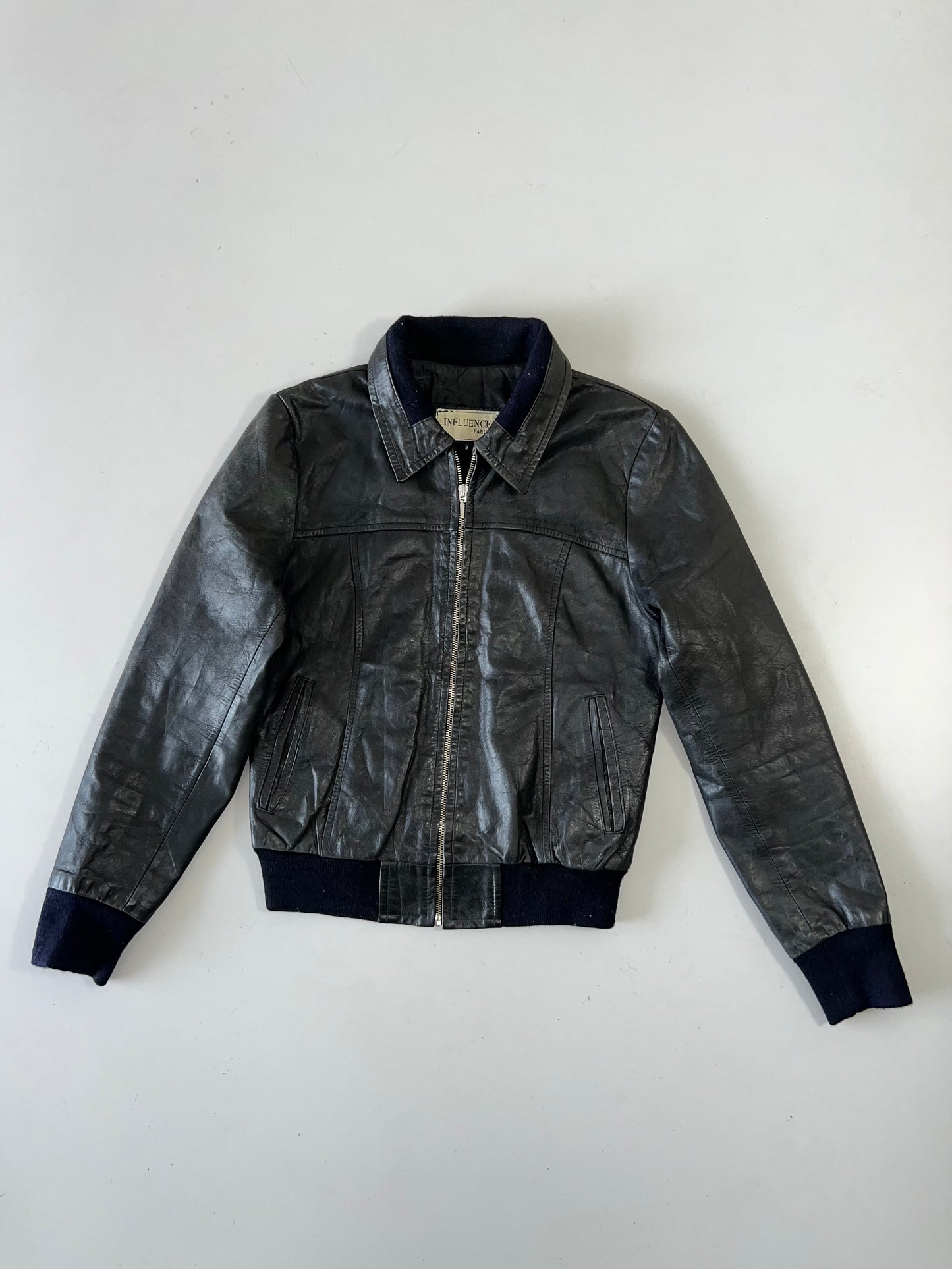 !                                                                                               Super Premium Original Leather (XS)