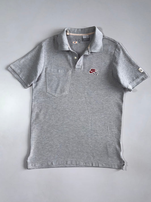 Vintage Nike’s Premium Original Polo T-Shirt (M)