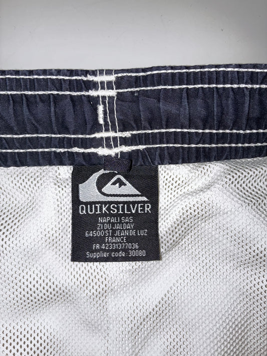 Vintage Quiksilver Red Tribal Floral Board Shorts (W:37) (L:19)