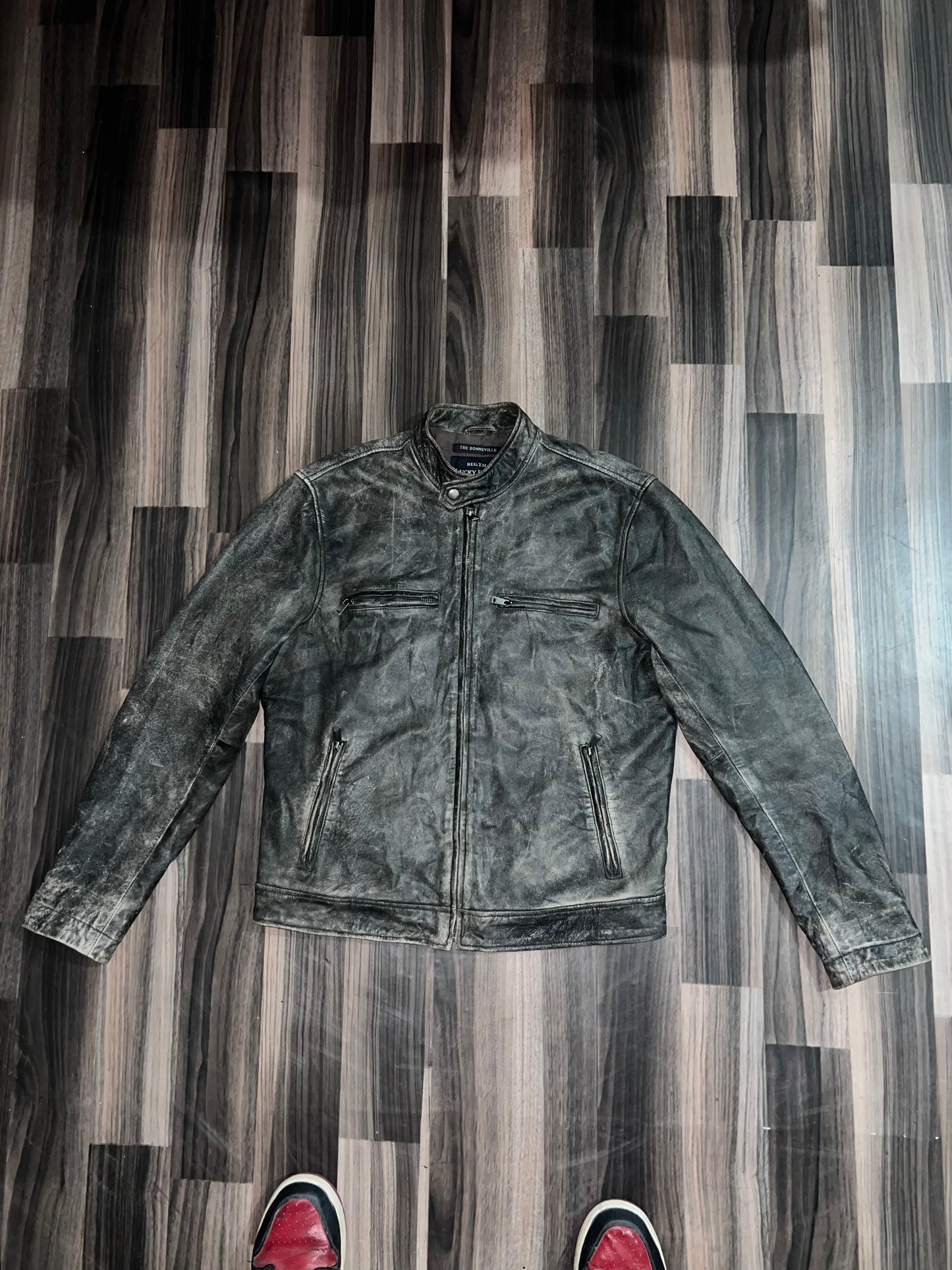 ZPremium Leather rare (buy one get one free) M/L