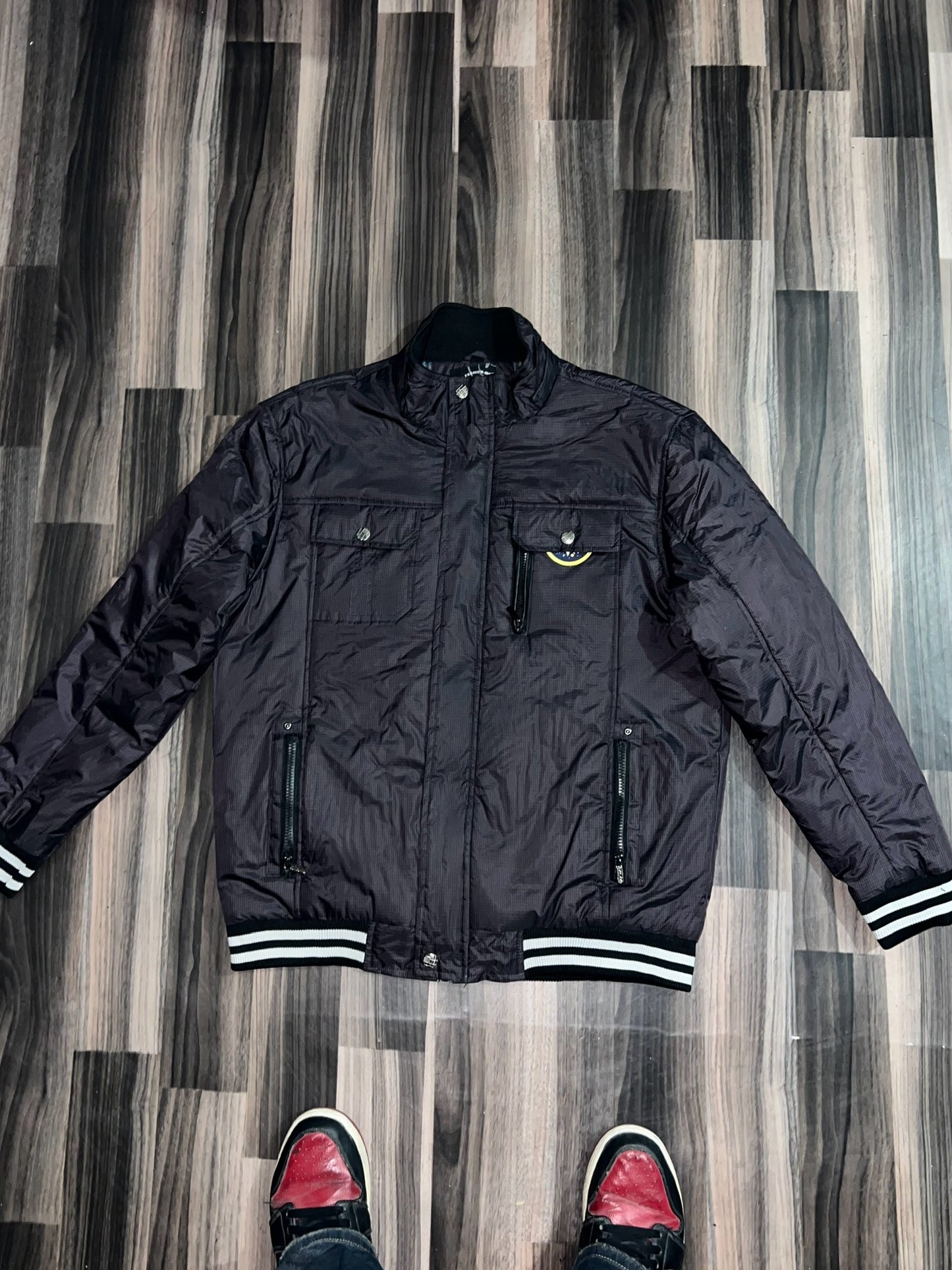 APremium Minimal Jacket (L/Xl)