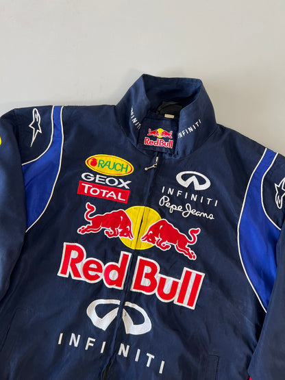 !                                                                                                                                                                                                Vintage Redbull F1 Infinity Racing Jacket (RARE FIND) (XL/2XL)