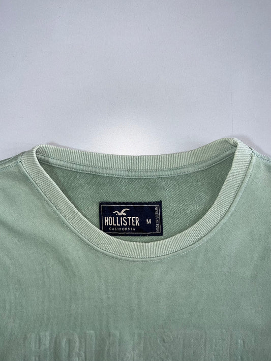 Hollister California | Embossed Logo Crewneck (M)
