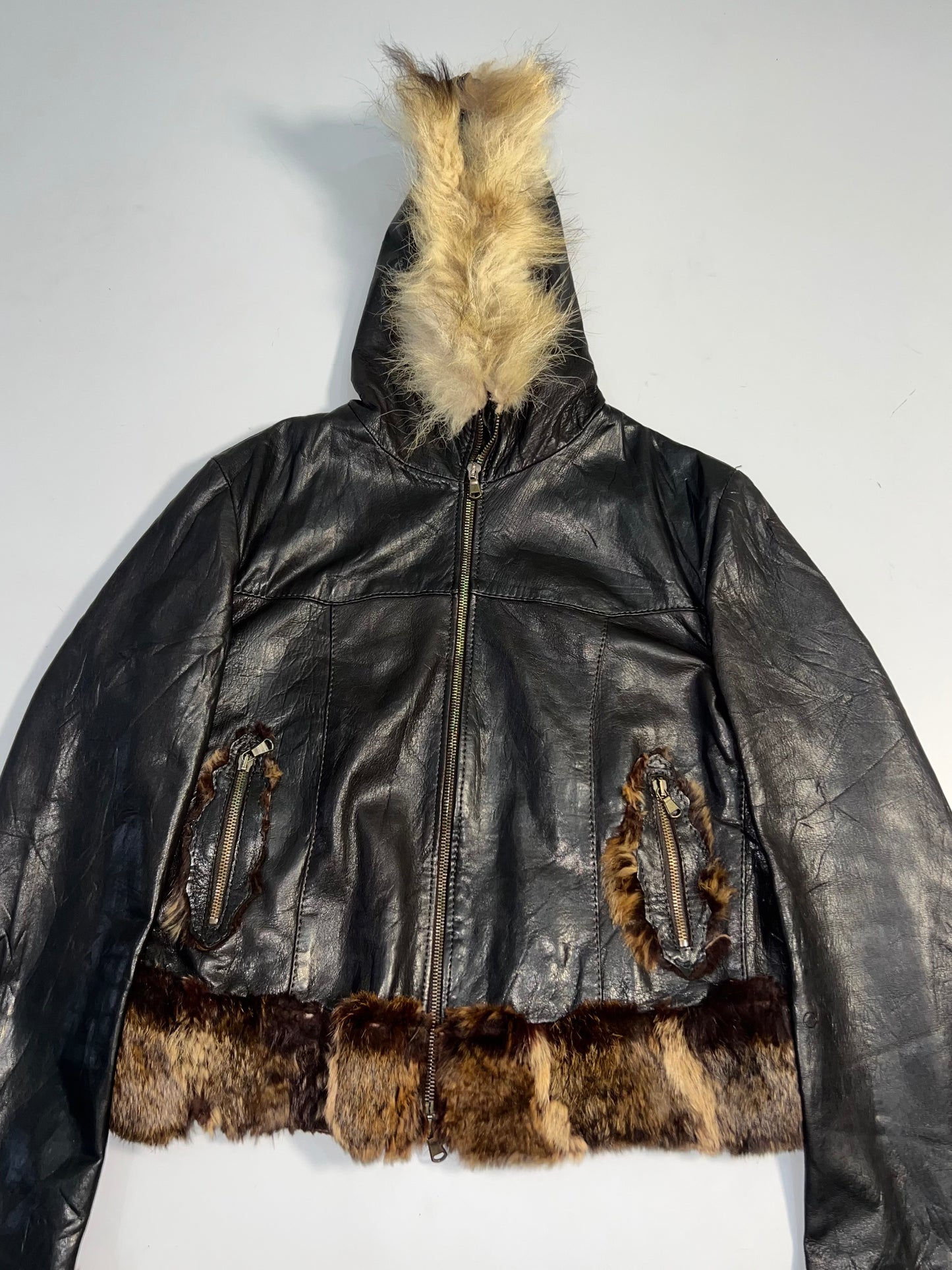 !                                                                                                                                                                                                         Super Premium Original Leather (S)