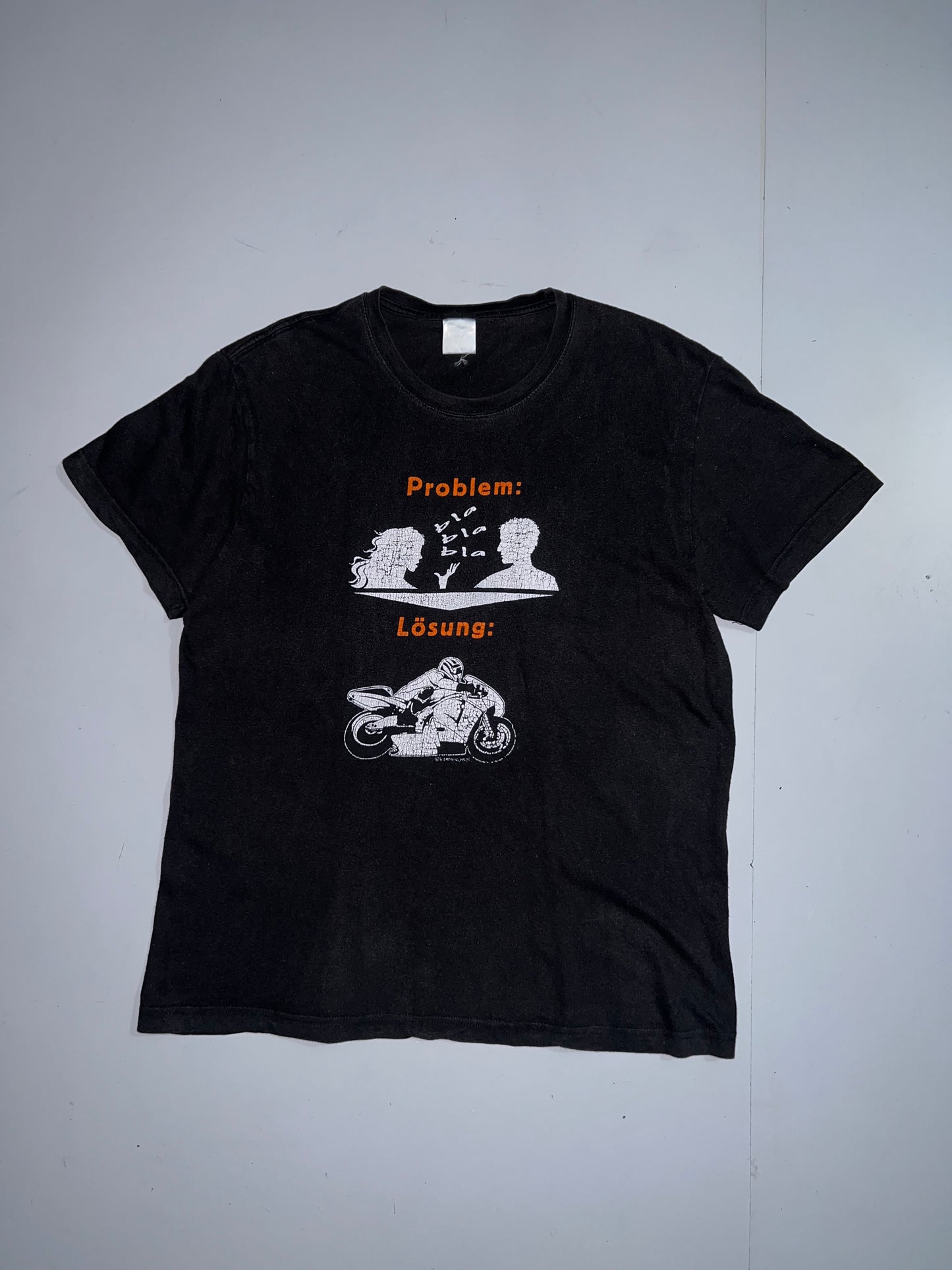 !                                                                      Super Premium Vintage Tee (M/L)