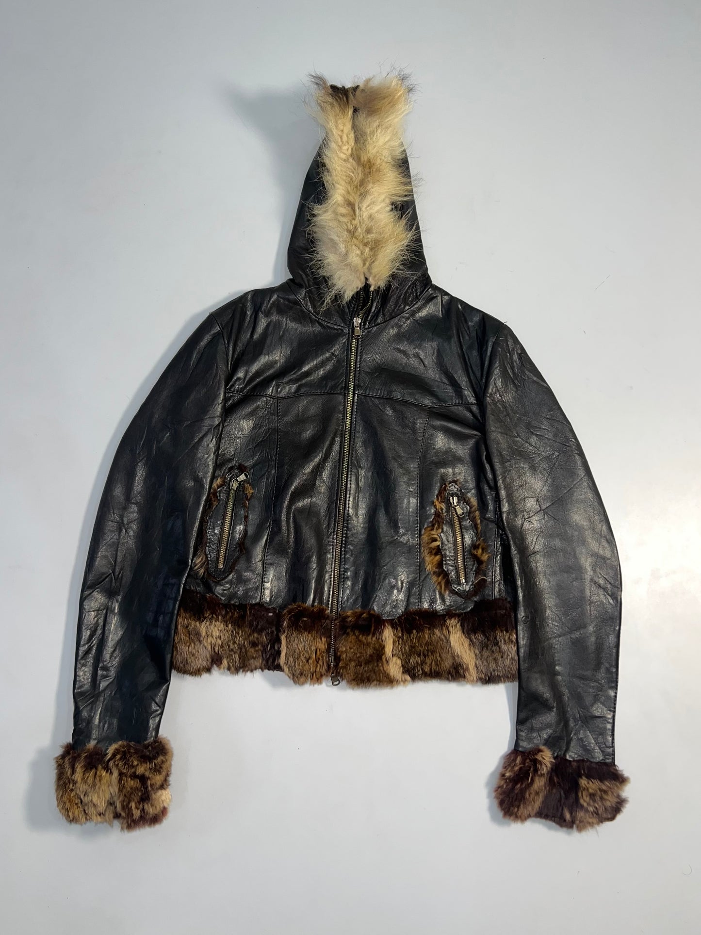 !                                                                                                                                                                                                         Super Premium Original Leather (S)