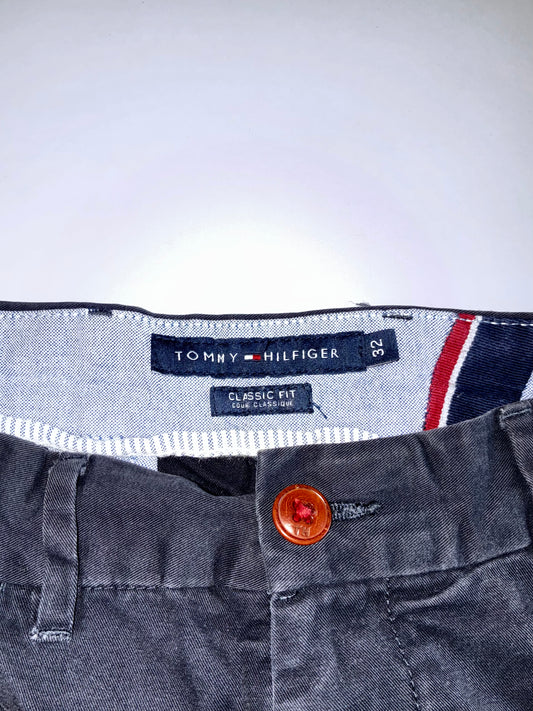 Tommy Hilfiger Classic Fit Chino Shorts (W:32 |L:21)
