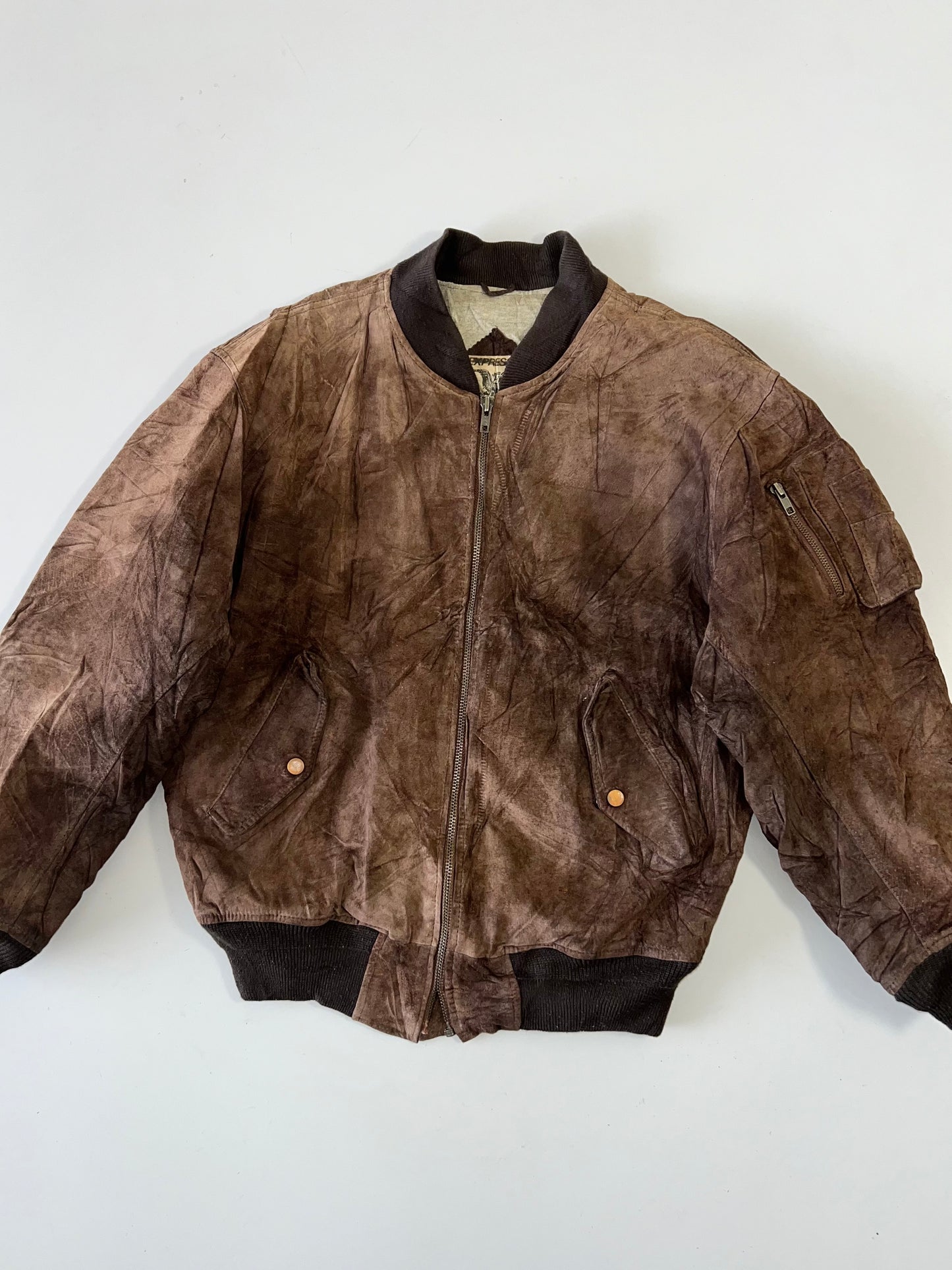 !                                                                                                                      Super Premium Original Sued Leather (L)