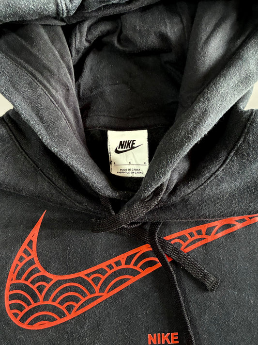 Nike International Black Graphic Wave Hoodie (L)
