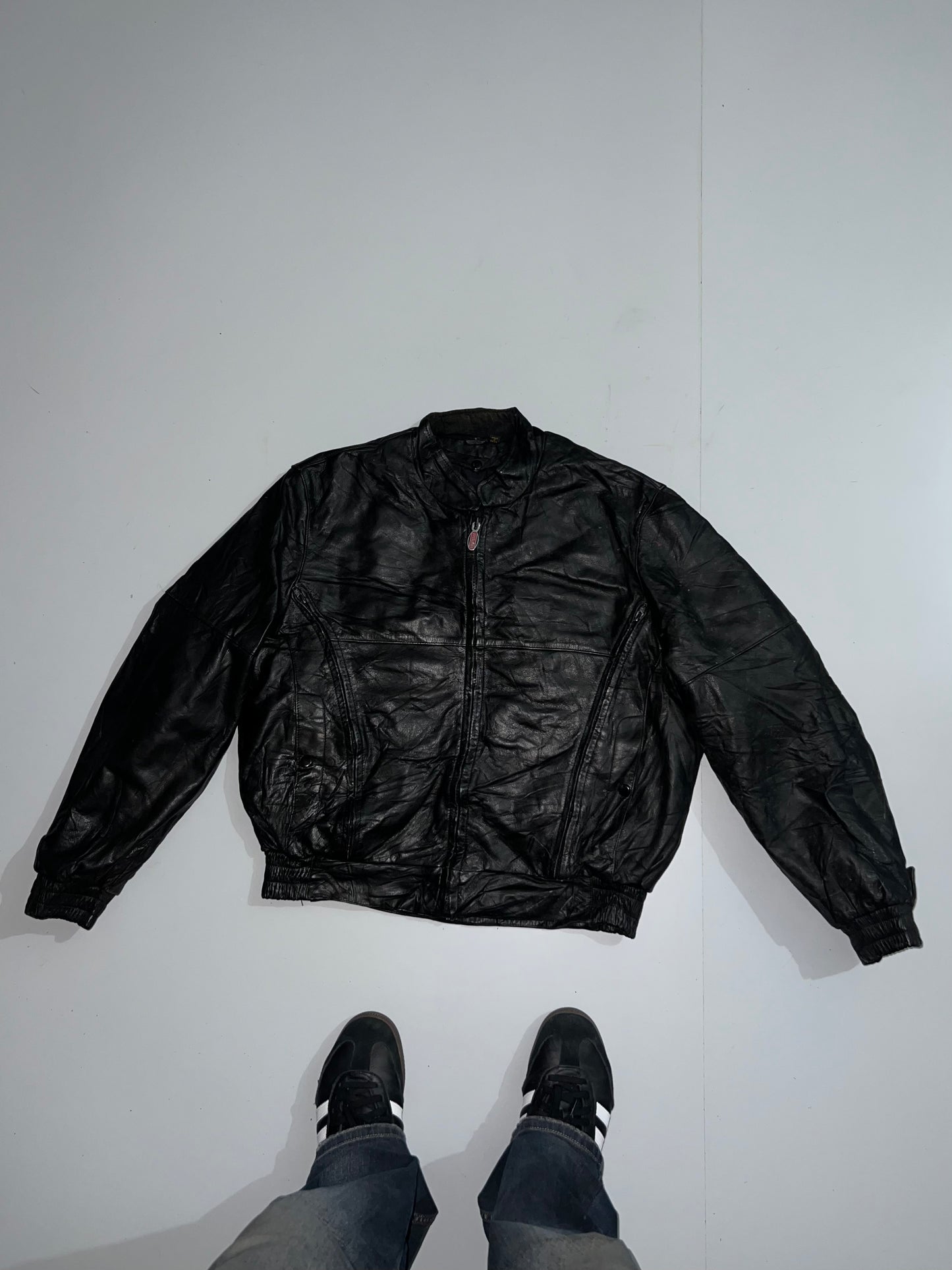 ZSuper Premium Original Leather (L/XL) (Many hidden pockets)