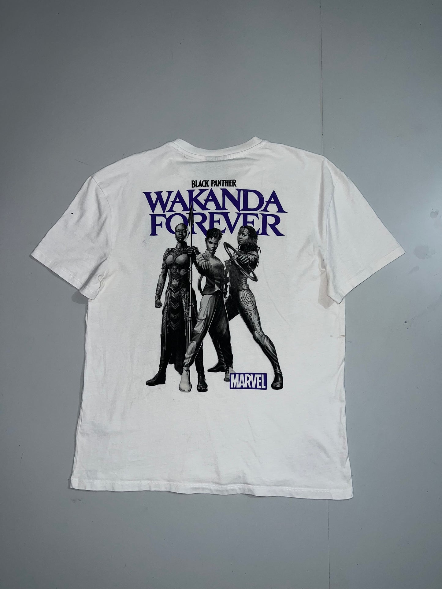 !                                                                     Wakanda Forever Original Marvel Tee (M/L)
