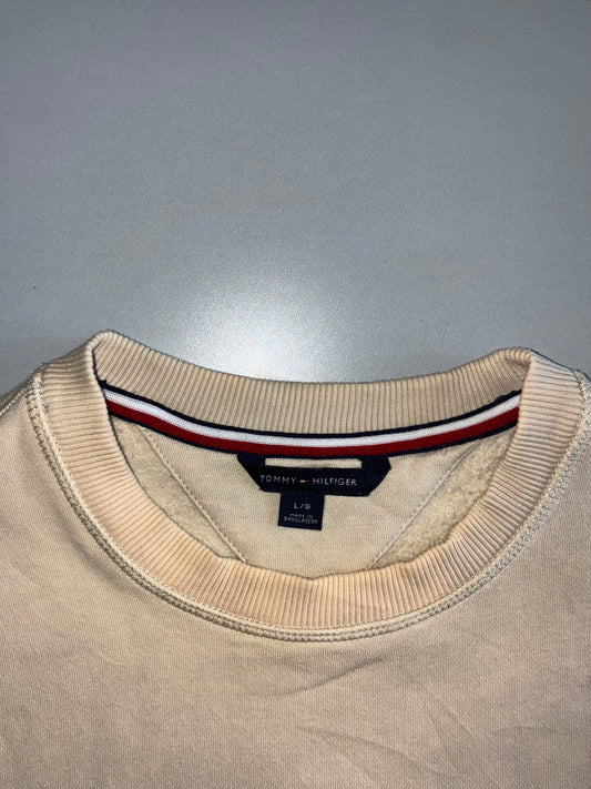 Tommy Hilfiger | “Est. MCMLXXXV” Gold Crest Embroidered Crewneck Sweatshirt Cream (M)
