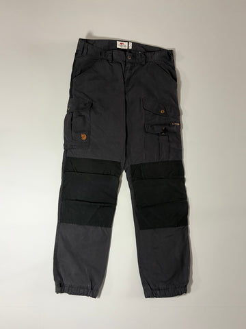 Fjällräven G-1000 Reinforced Knee Utility Cargo Pants – Dark Grey (W:36)( L:44)