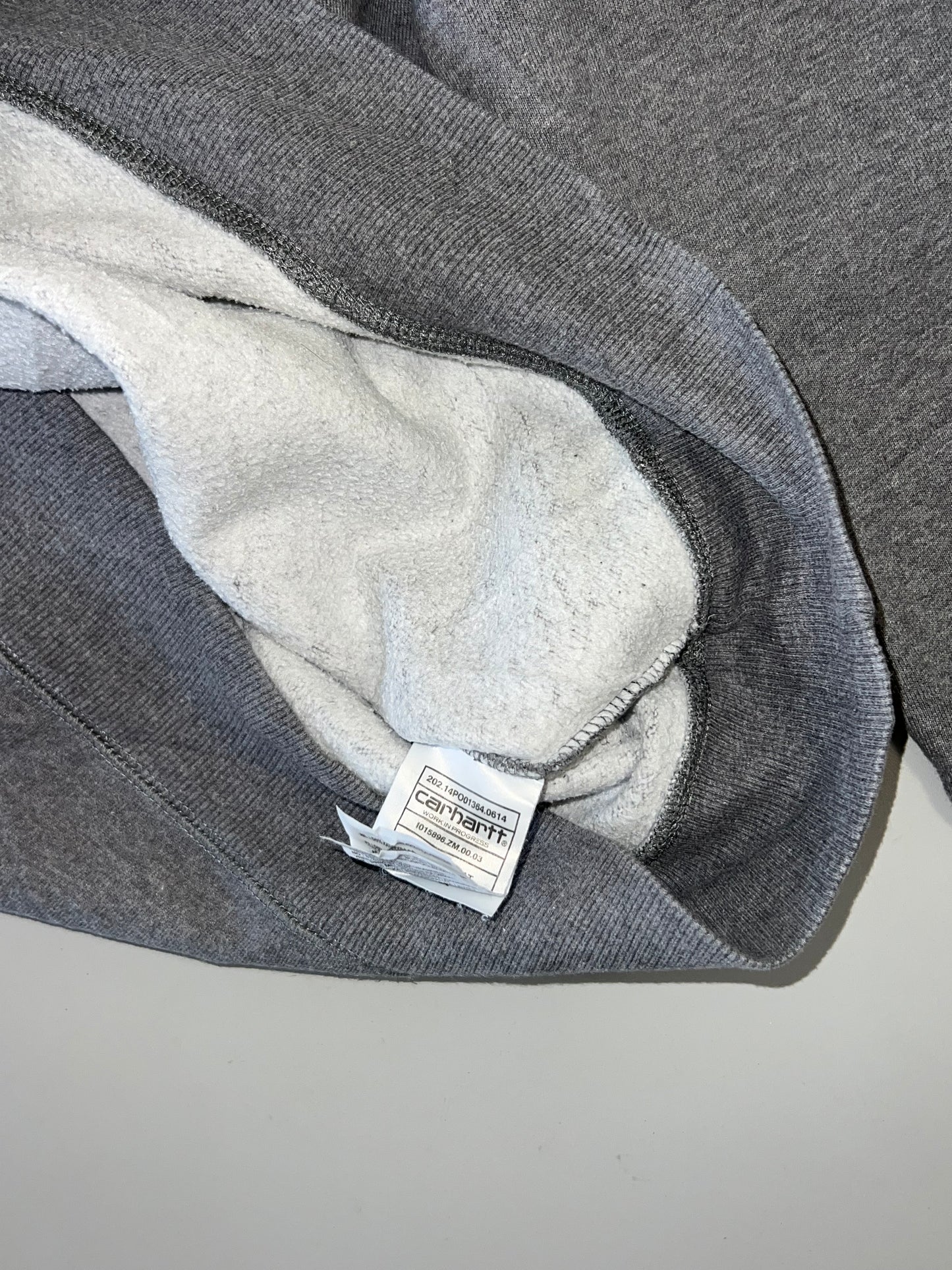 !                                                                                                                              Carhartt Cozy Minimal Pullover (L)