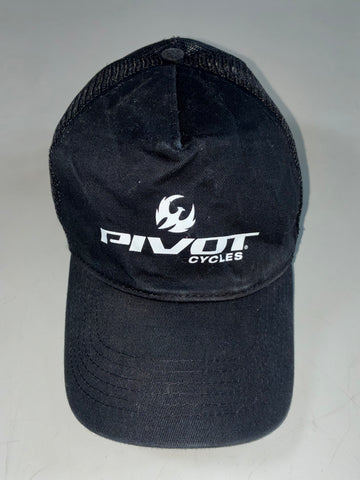 Pivot Cycles Logo Black Mesh Trucker Cap – Beechfield (Adjustable)