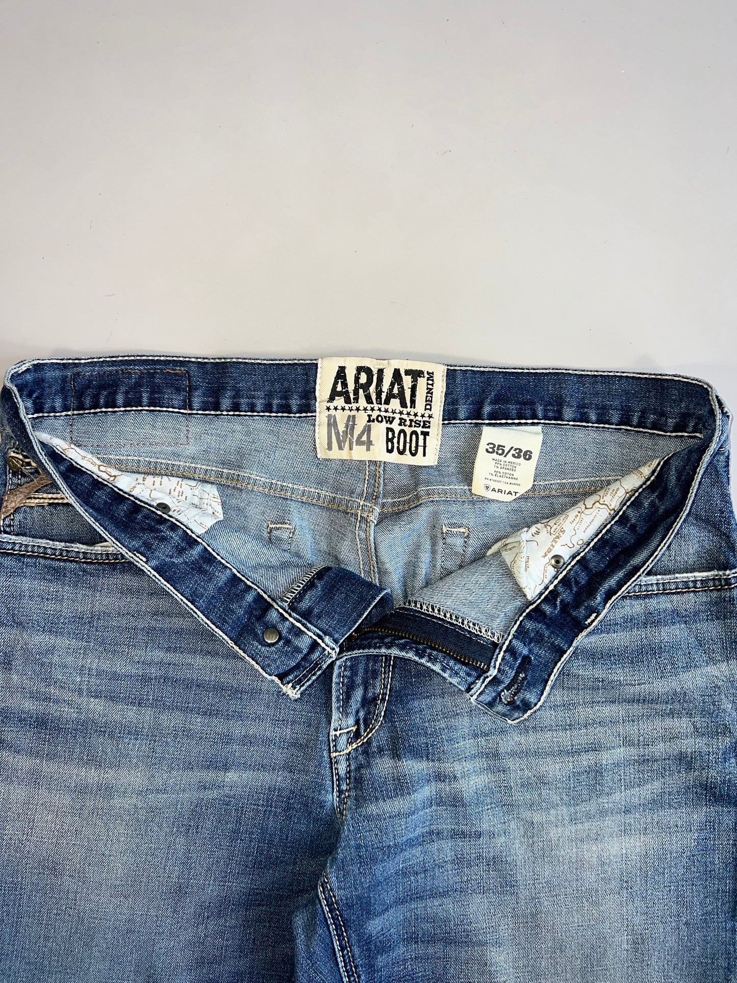 !                    Ariat Vintage Original Ultra Premium  Denim - Bootcut (W-38, L-47)