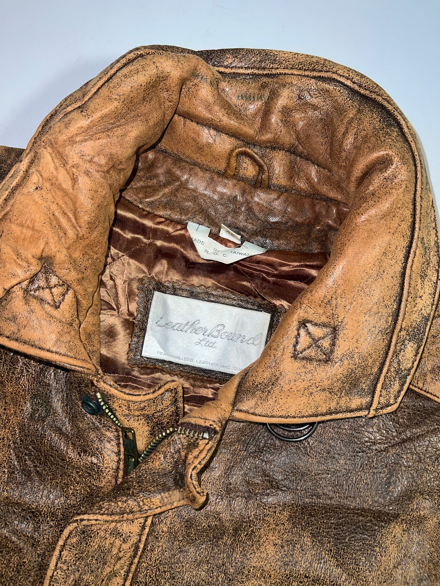 !                                                                                                 Super Premium Original Leather (RARE) (XL)