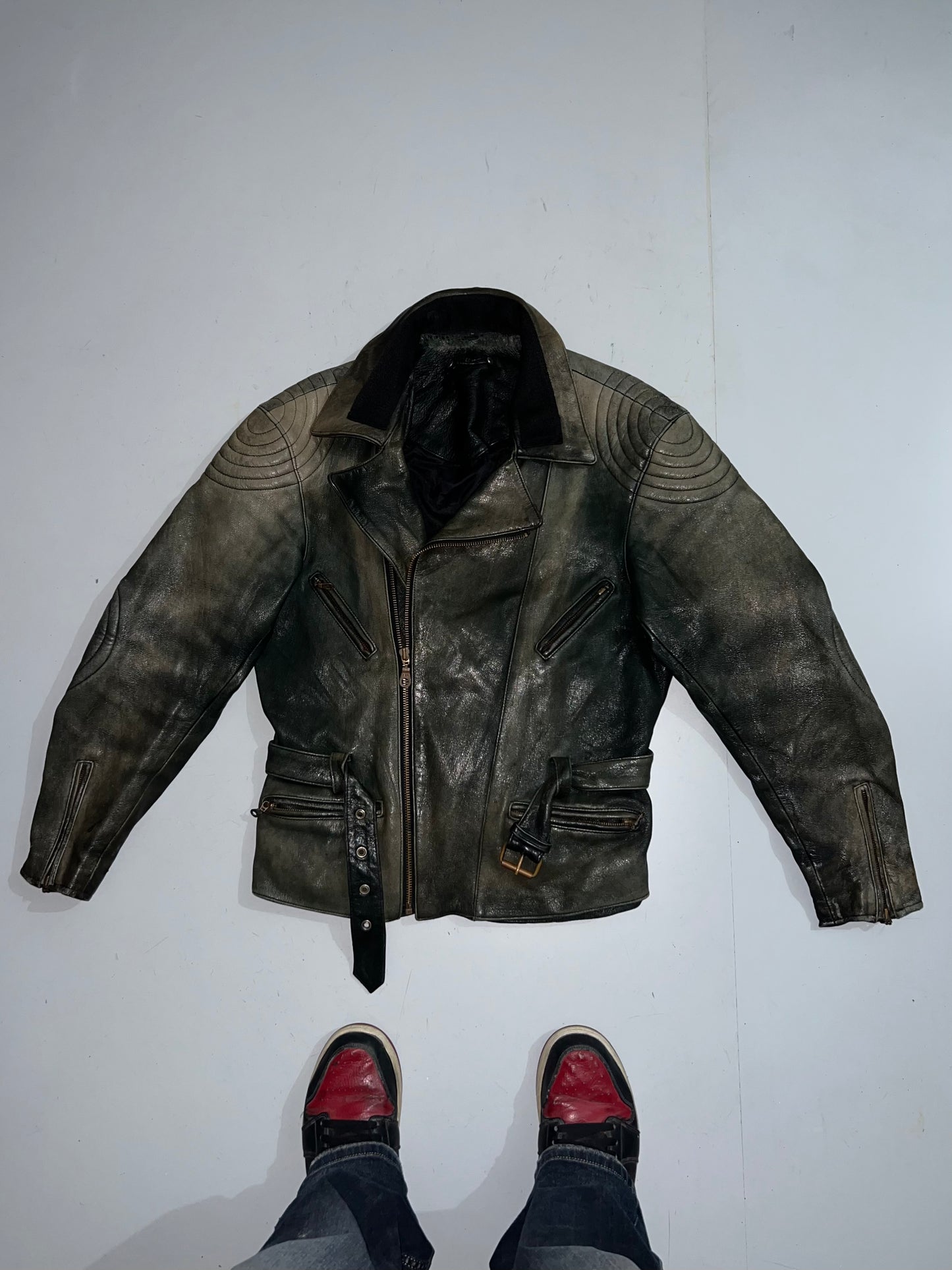 Zuper Premium Original Leather (RARE Jacket) (L)