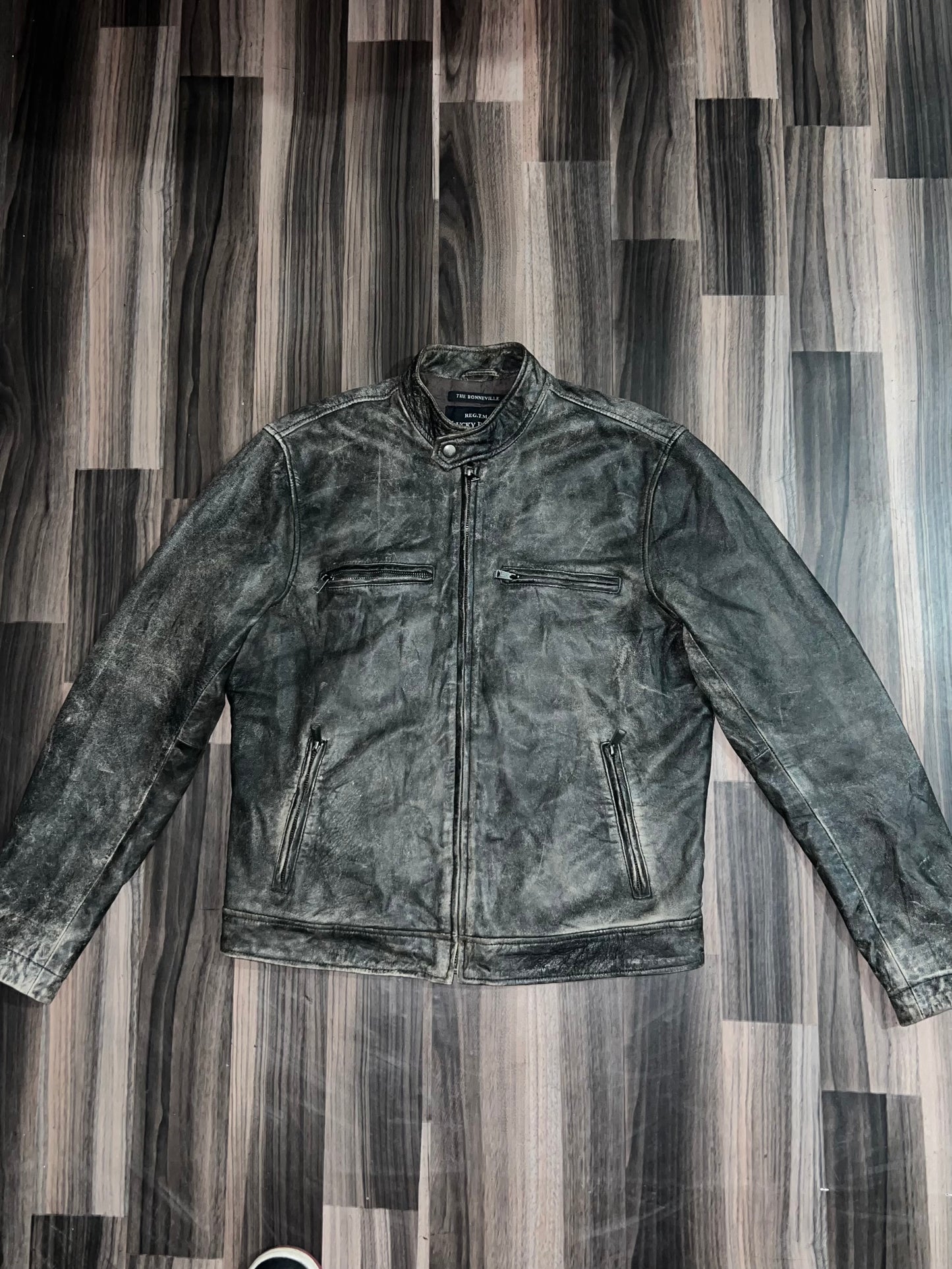 ZPremium Leather rare (buy one get one free) M/L