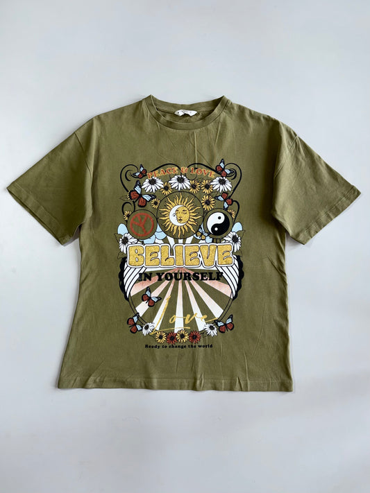 Vintage Peace & Love Graphic Printed T-shirt (S)