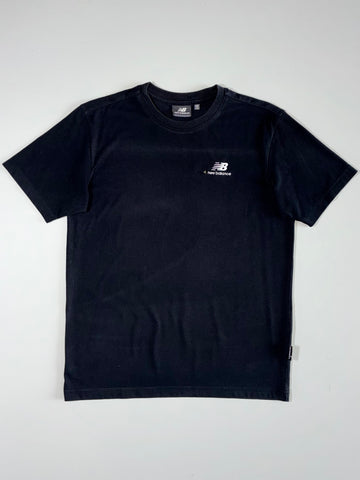 New Balance Embroidered Logo Black Tee – Size (M)