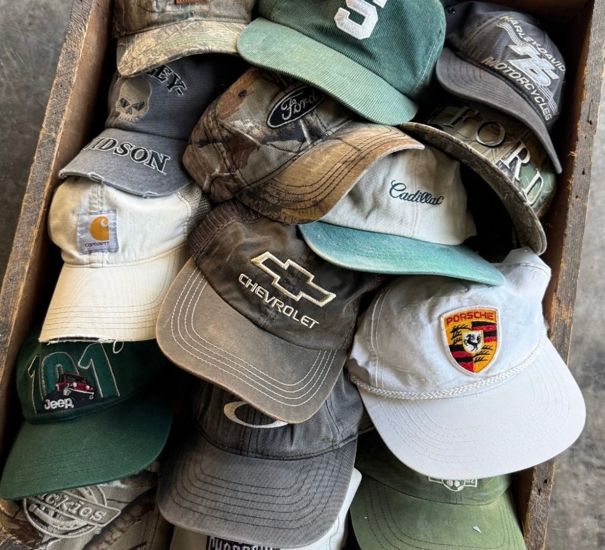 Caps