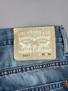 Vintage Levi’s 511 Light Wash Straight Leg Jeans (W:33) (L:45)