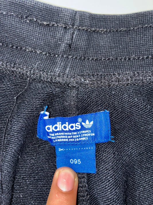 Adidas Originals Graphic Logo Sweat Shorts (W:30) (L:18)