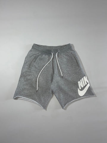 Nike Alumni Sweat Shorts (W:29) (L:19)