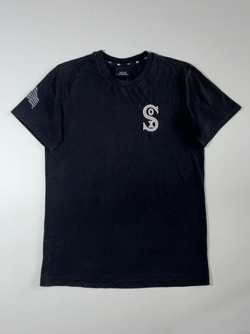 MLB Chicago White Sox Embroidered Logo T-Shirt – Black (M)