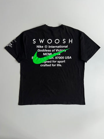 Nike Double Swoosh Graphic T-Shirt – Black, Oversized Fit (2XL)